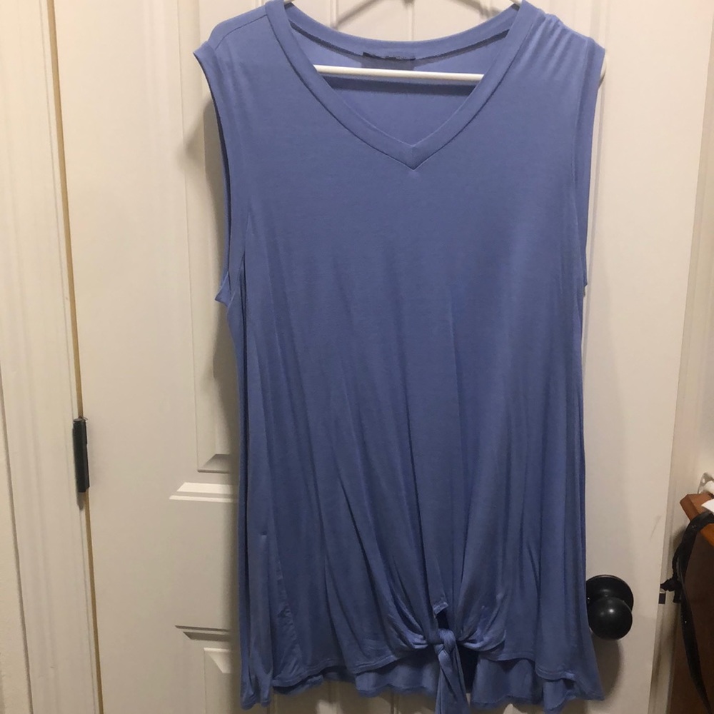 Shop Basic sleeveless tank with knot. Very comfy and pretty blue size XL